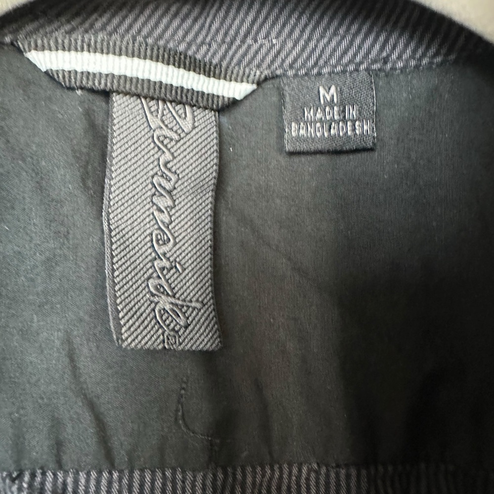 Dark Gray Short Sleeve Button-Up Shirt - Picture 4 of 4